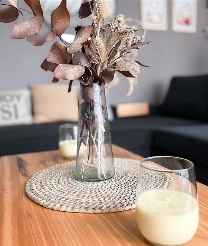 Mesa interior decorada
